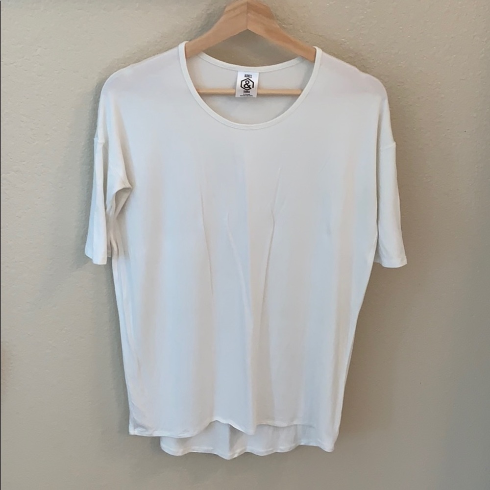 Cream colored XS Agnes & Dora top
